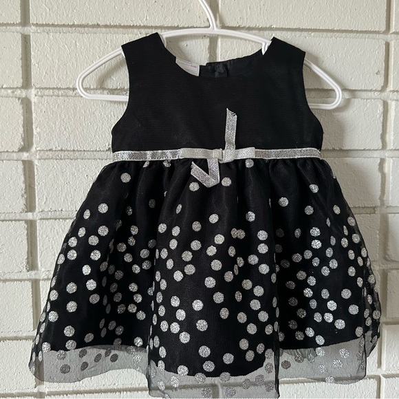 Baby Gap Black and Sliver Party Dress - Picture 7 of 8